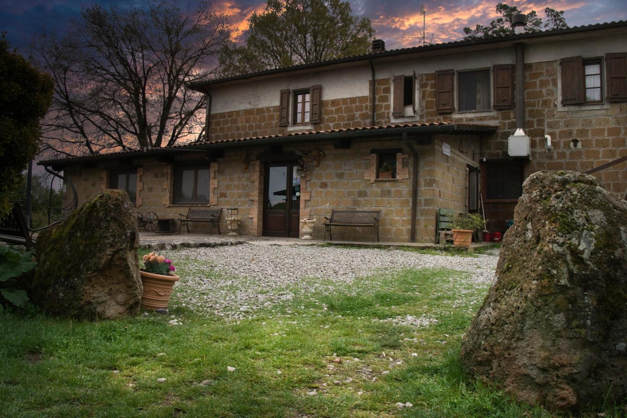 Bio Agriturismo Aia Del Tufo Sorano  Eksteriør billede