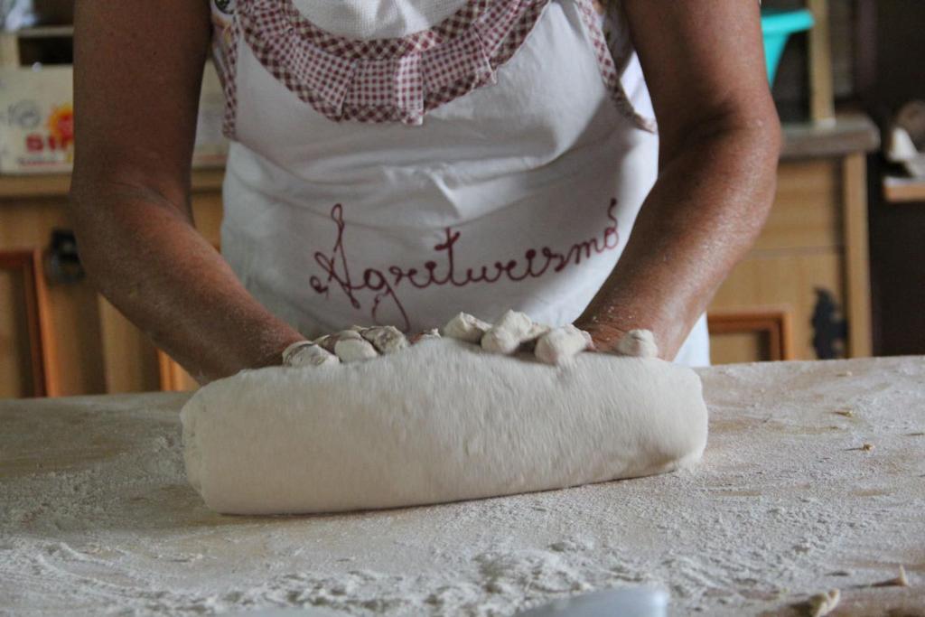 Bio Agriturismo Aia Del Tufo Sorano  Eksteriør billede